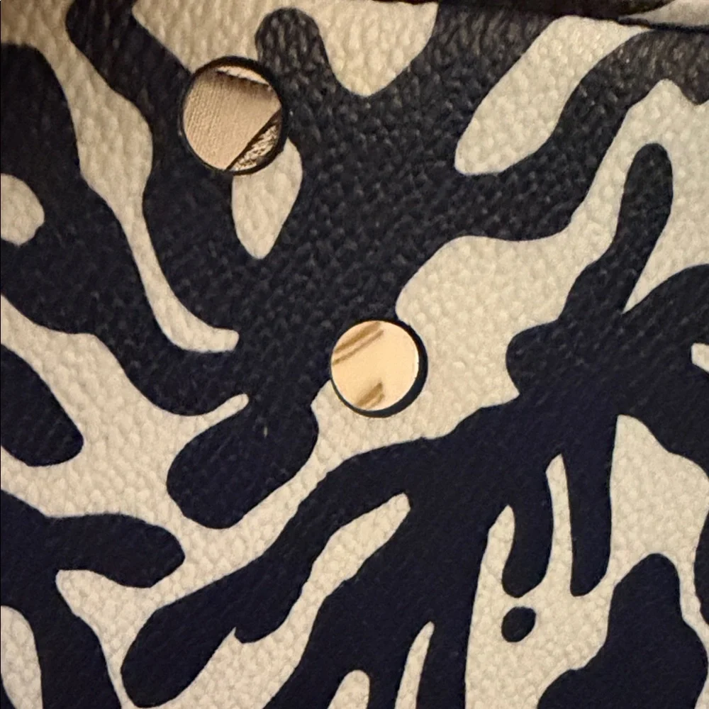 Lilly Pulitzer Treasure Envelope iPad Tablet Tech Case Chain Trim Coral Nautical